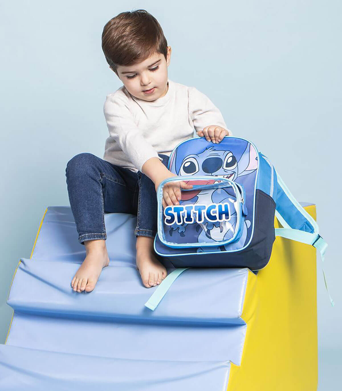 ДЕТСКА РАНИЦА С ПРЕДЕН ДЖОБ STITCH 30Х25 СМ Cerda