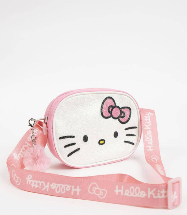ДЕТСКА ЧАНТА ЗА РАМО HELLO KITTY