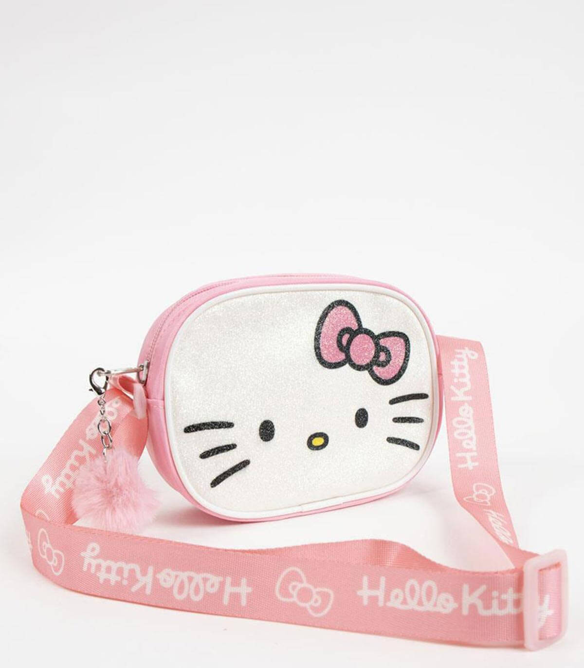ДЕТСКА ЧАНТА ЗА РАМО HELLO KITTY