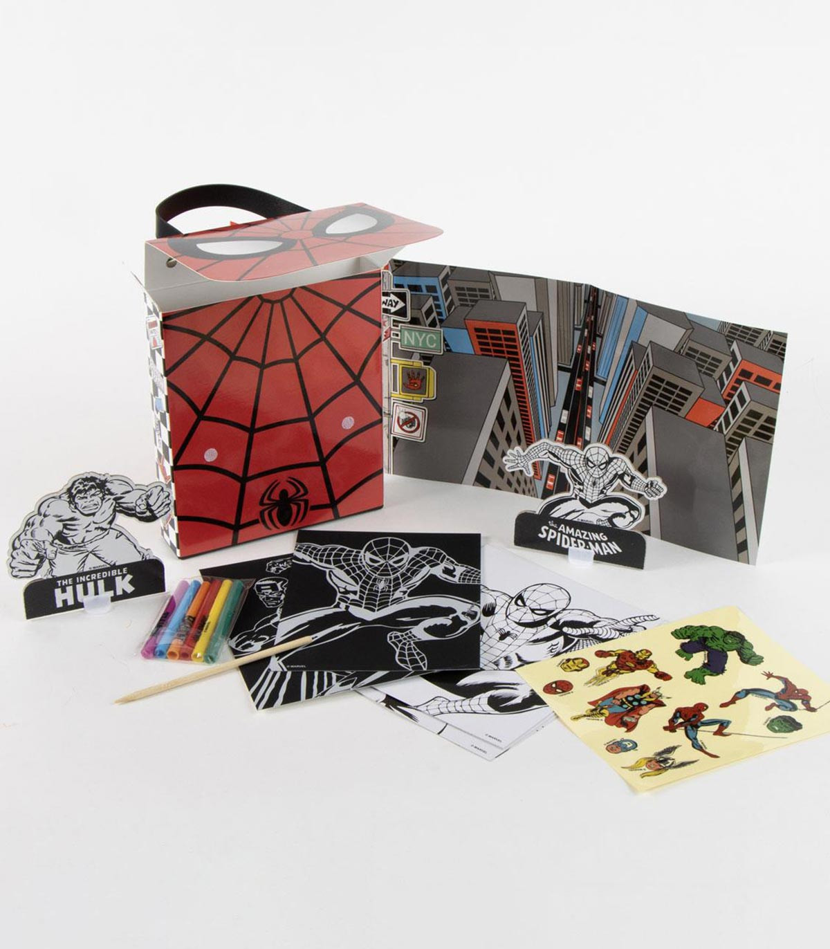 РИСУВАТЕЛЕН КОМПЛЕКТ В ЧАНТА SPIDERMAN