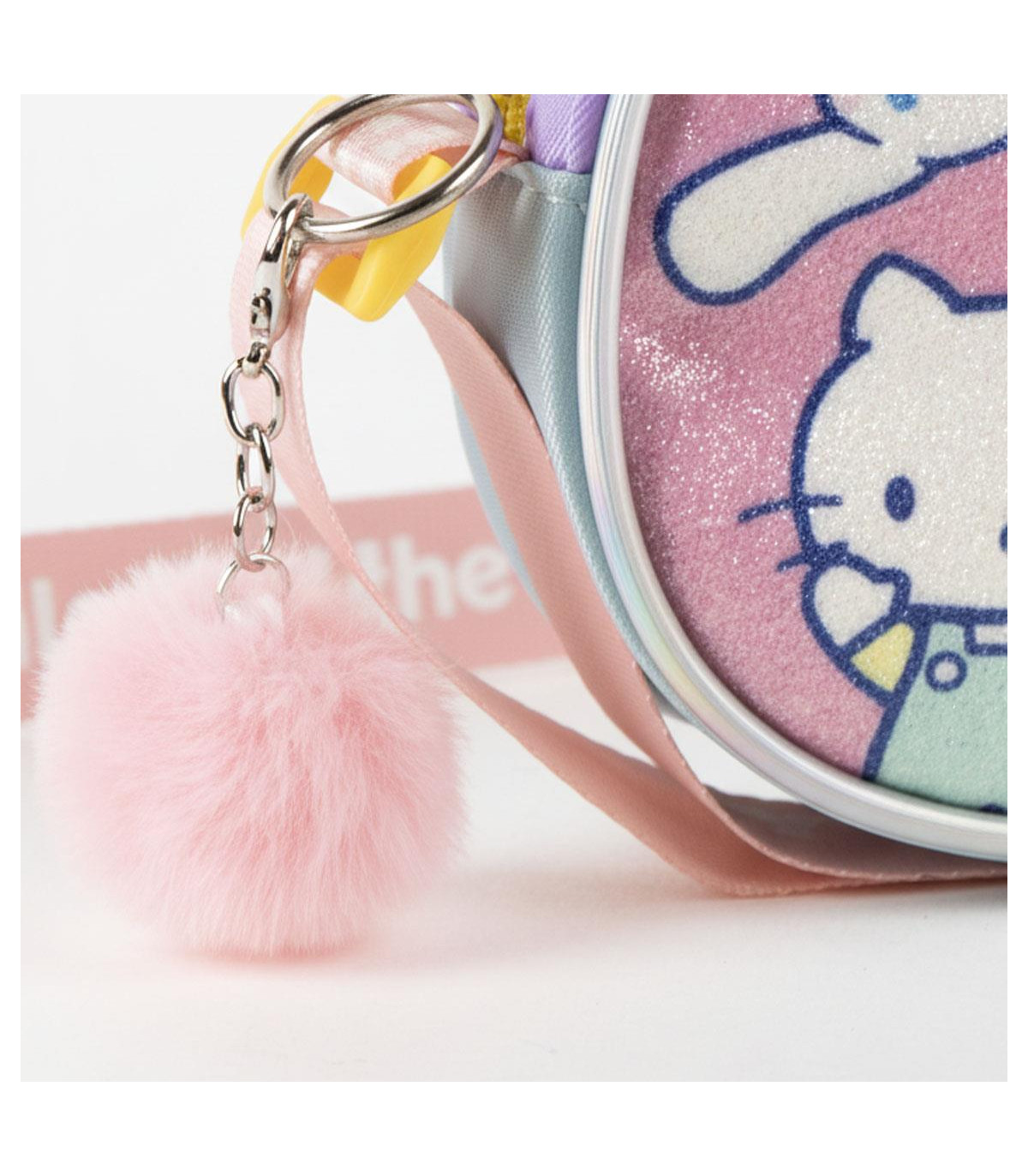ОВАЛНА ЧАНТА ЗА РАМО HELLO KITTY