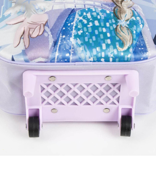 ДЕТСКА РАНИЦА 3D С КОЛЕЛЦА FROZEN Cerda