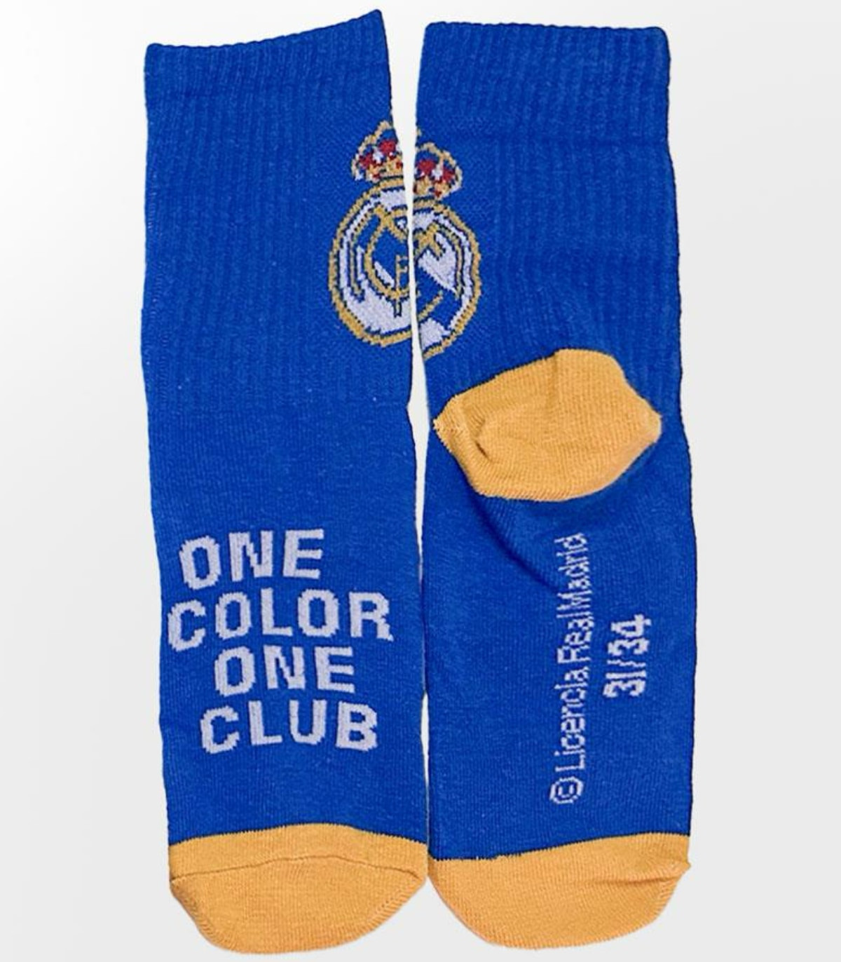 ДЕТСКИ ЧОРАПИ 4 ЧИФТА В БУРКАН 27-38 REAL MADRID Cerda